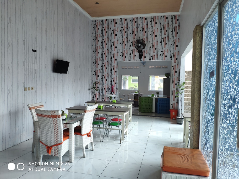 Hotel Boegenviel Syariah 24/32