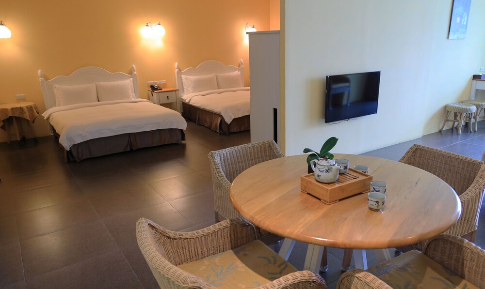 Jing Guan Hotel 30/50