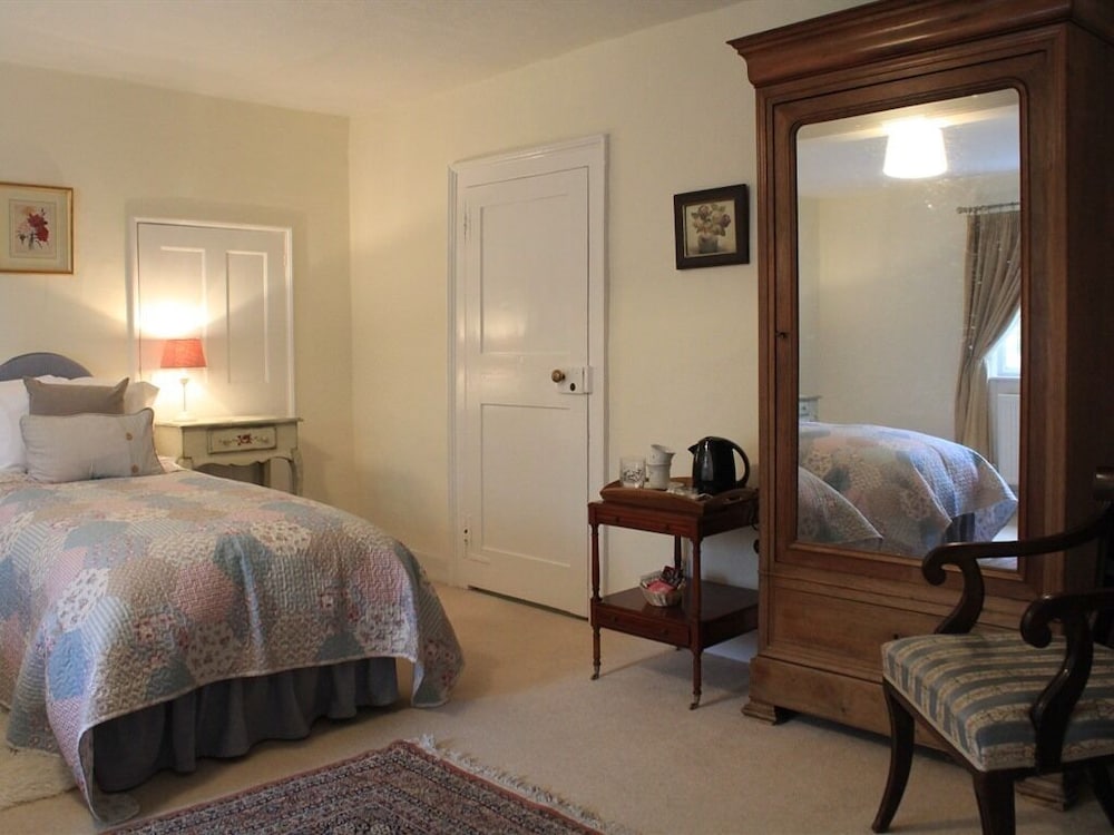 Church Farmhouse B & B 23/34