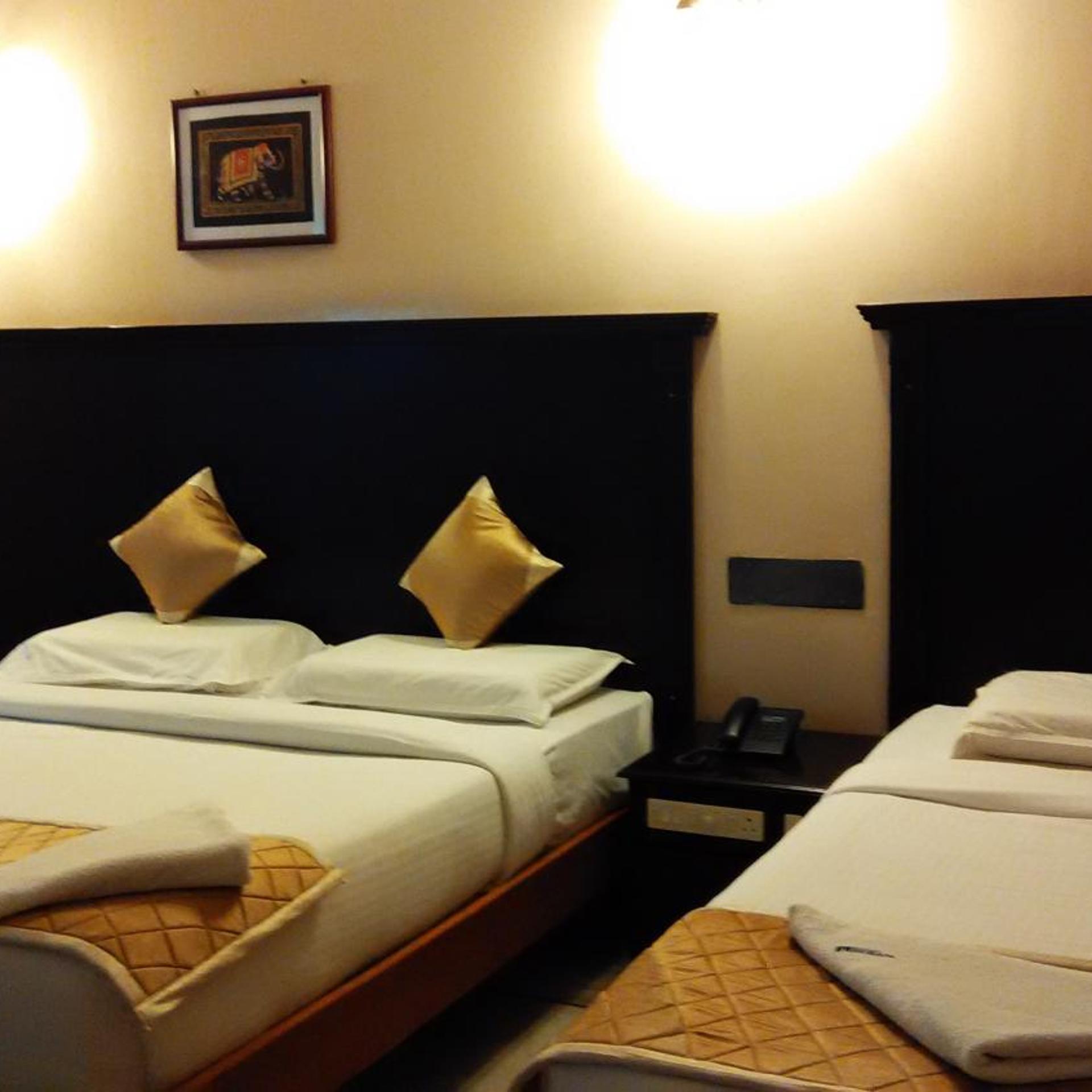 HOTEL SUBAM 7/43