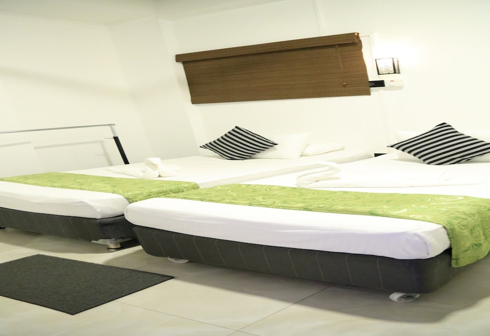 Kandy City Rooms & Hostel 18/50