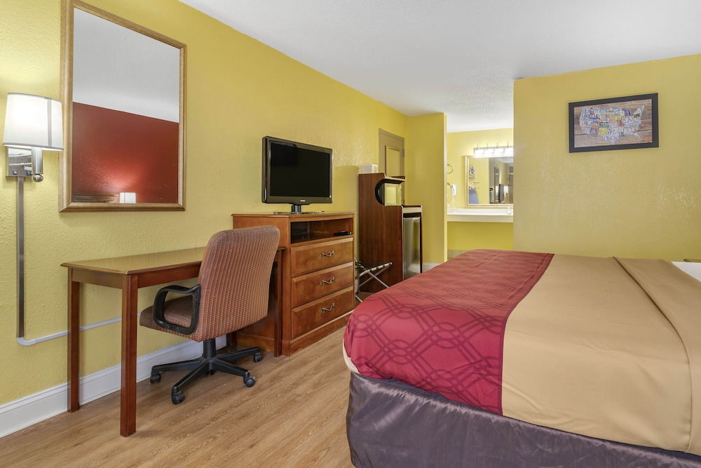 Travelers Inn Douglas By OYO US-441 16/37