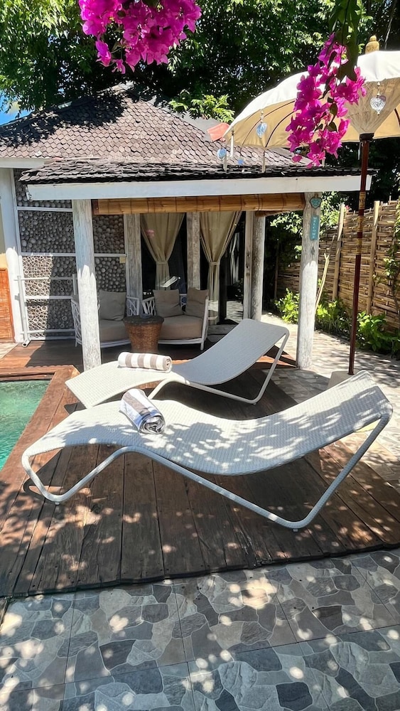 LES VILLAS OTTALIA GILI MENO 2/50
