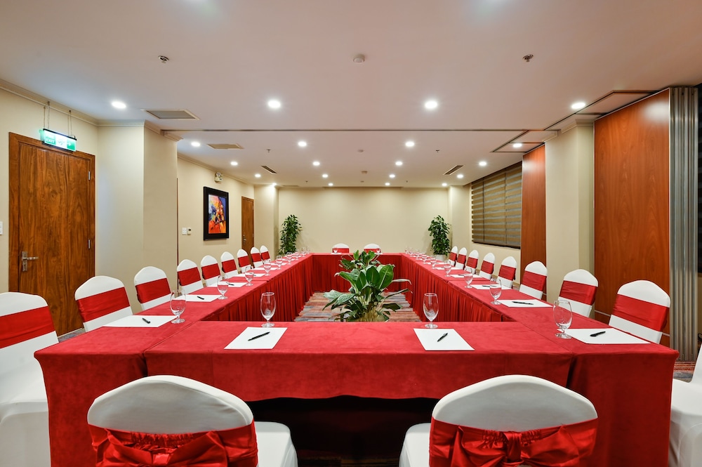 Muong Thanh Grand Saigon Centre Hotel 71/71