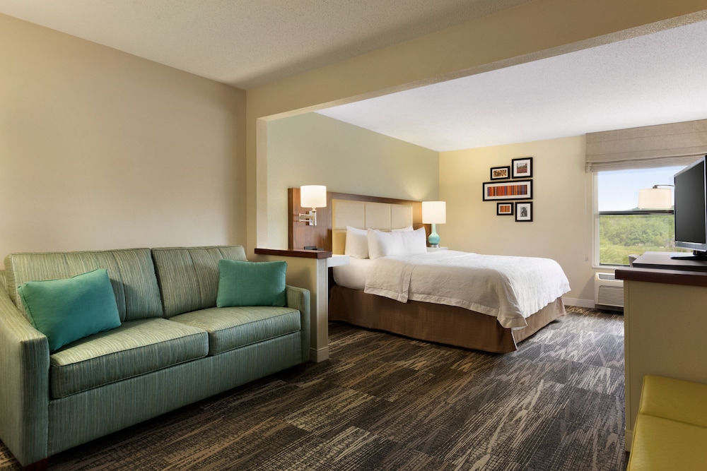 Hampton Inn Akron-Fairlawn 14/42