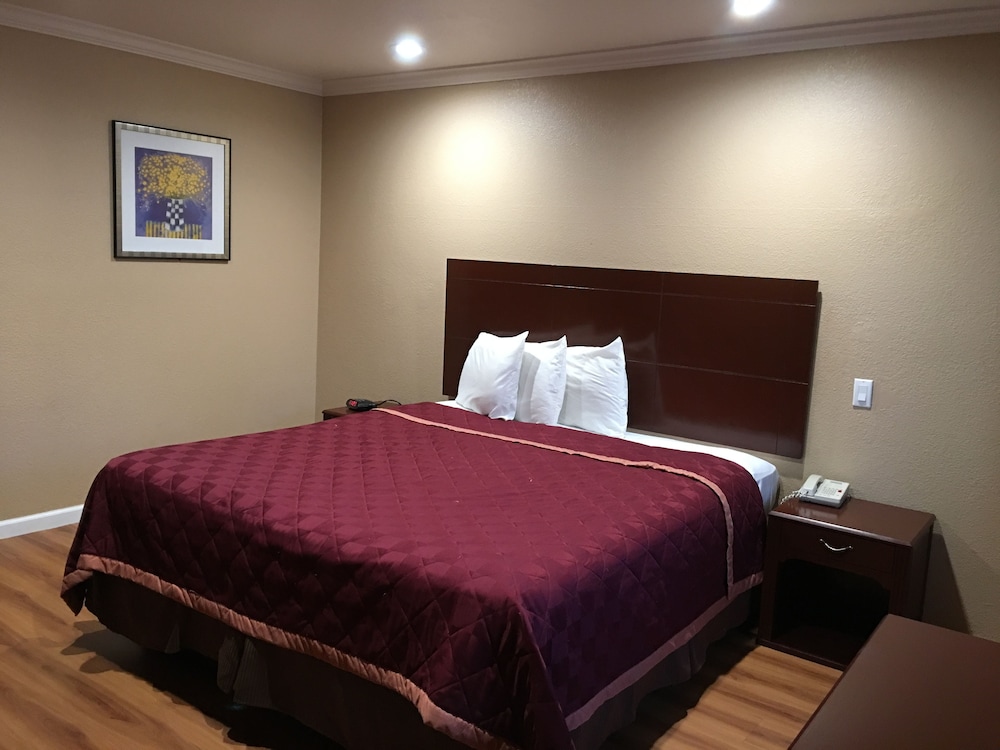 Express Inn & Suites Ontario 14/30