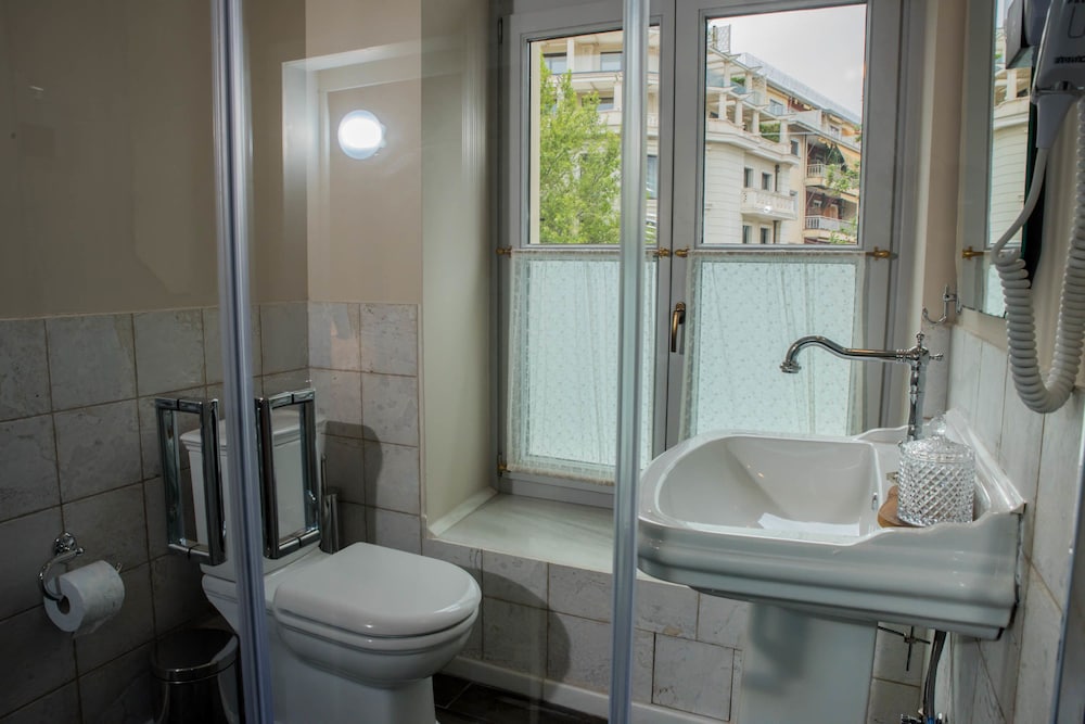 Kyria Boutique House 43/50