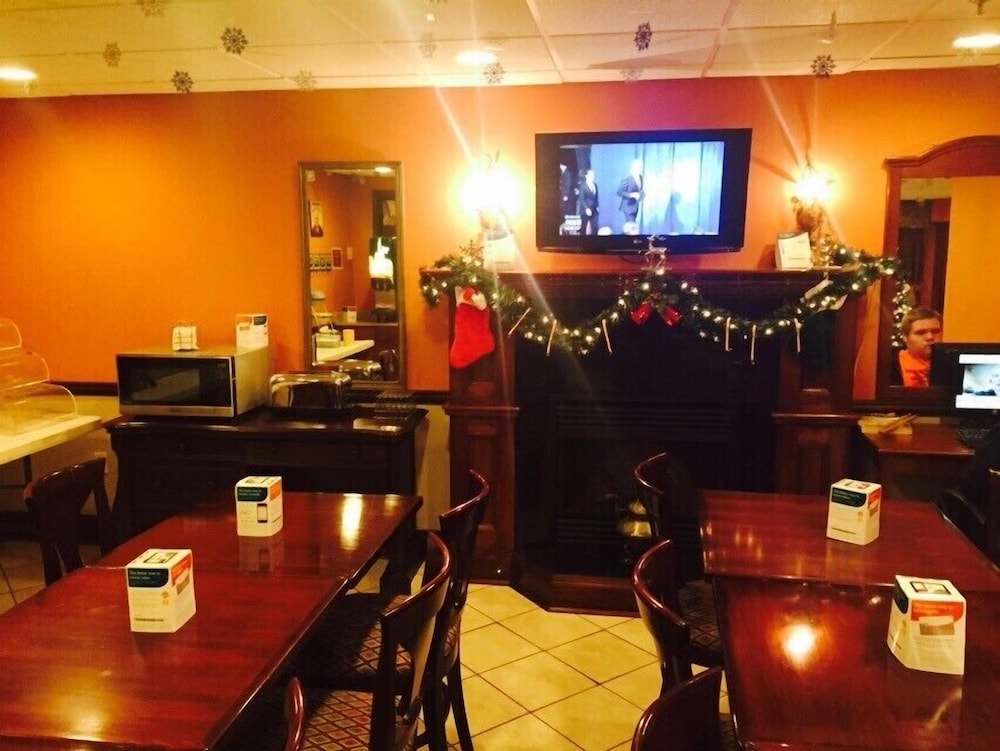 Americas Best Value Inn Torrington Ct 14/19