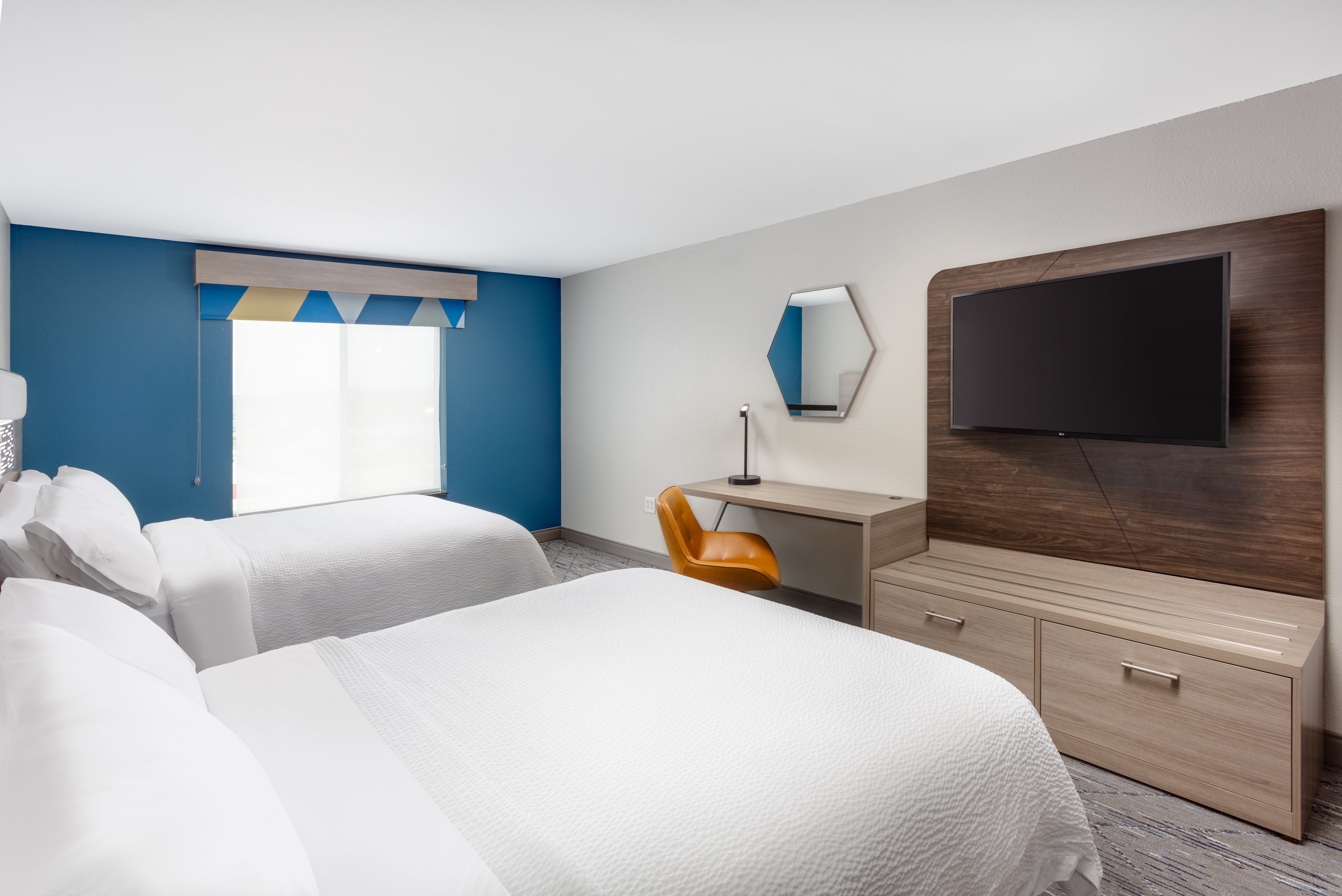 Holiday Inn Express Kearney 23/72