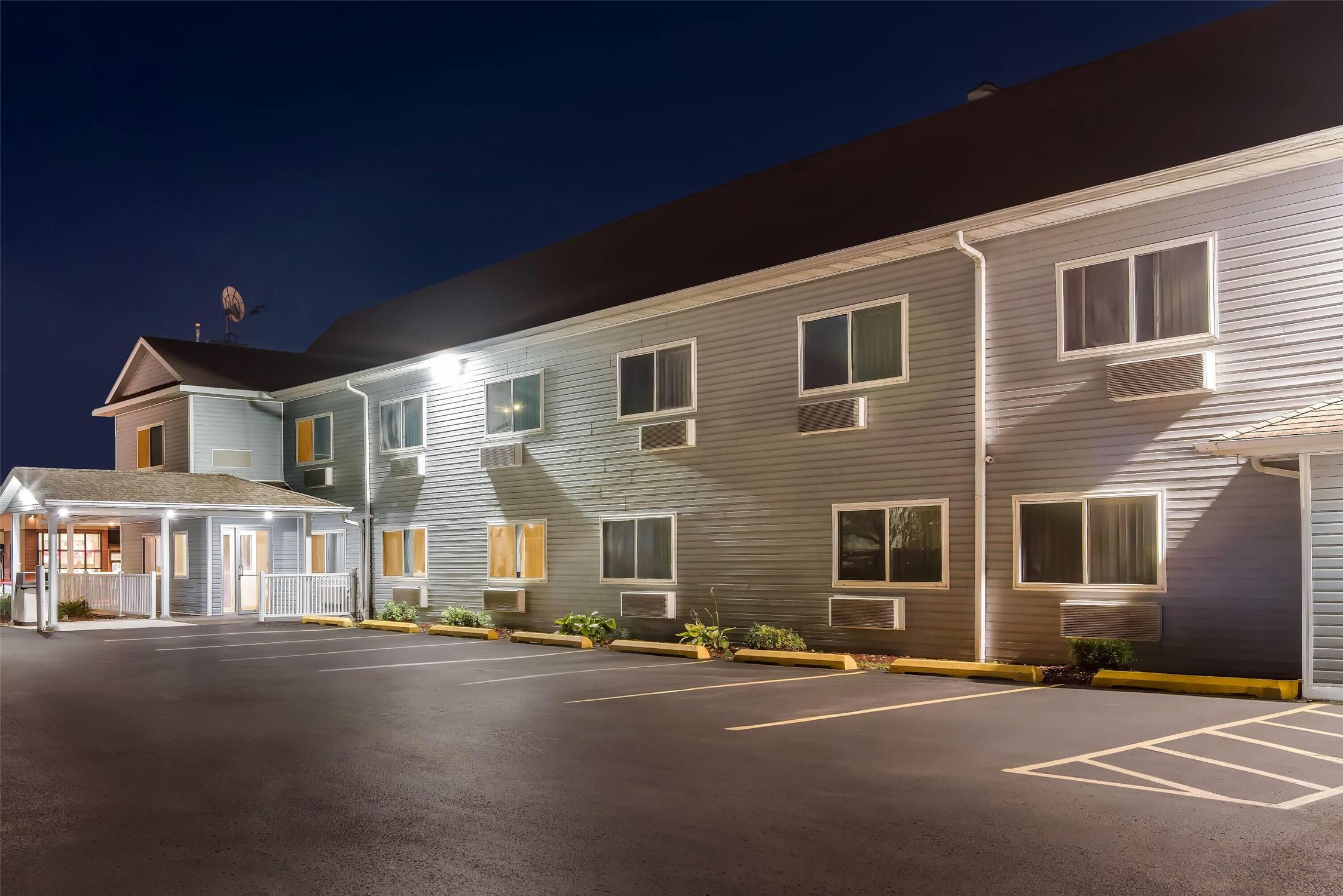 Days Inn by Wyndham Ames 5/33