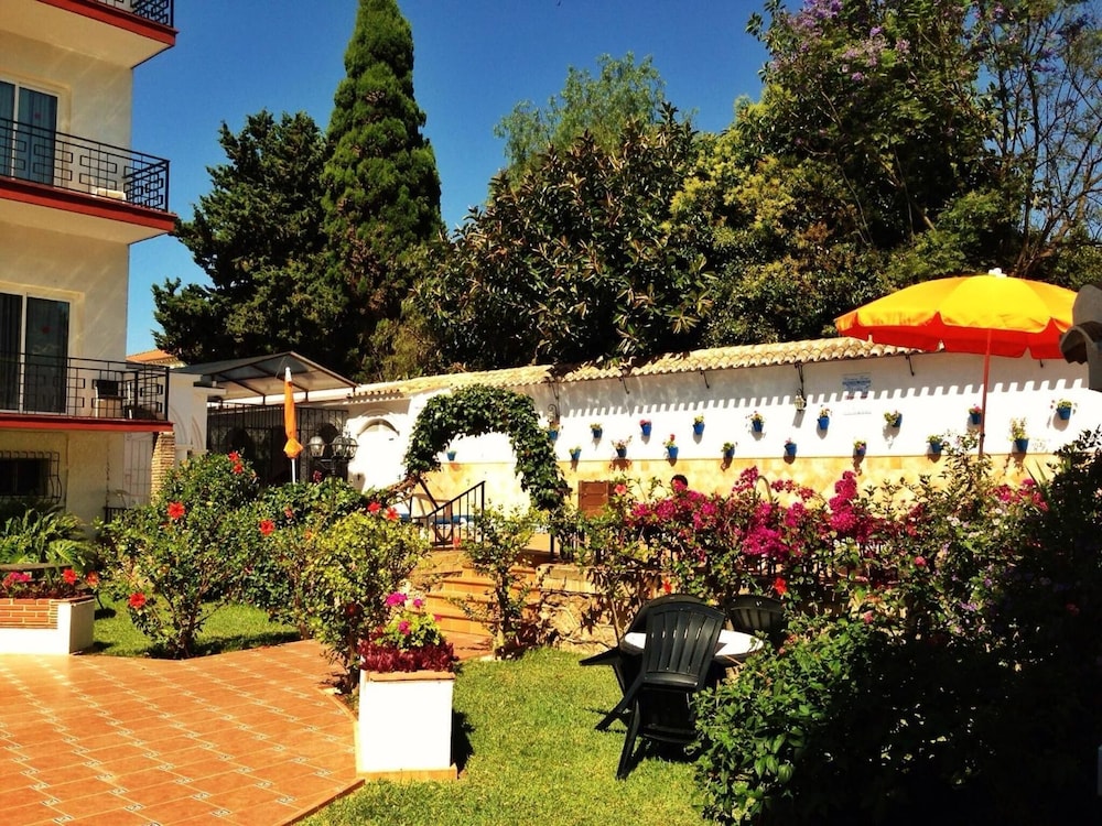 Hotel Carmen Teresa 71/72