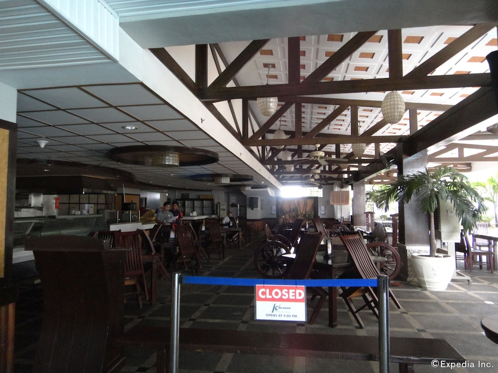 Cebu Parklane International Hotel 8/50