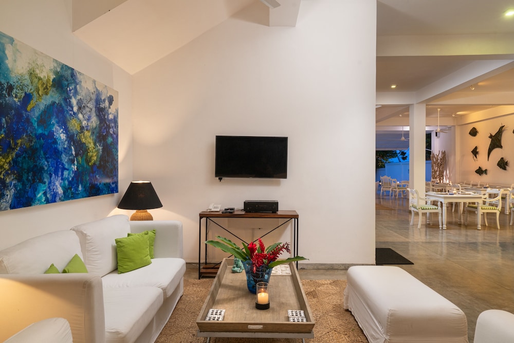 Taru Villas Mawella 28/50