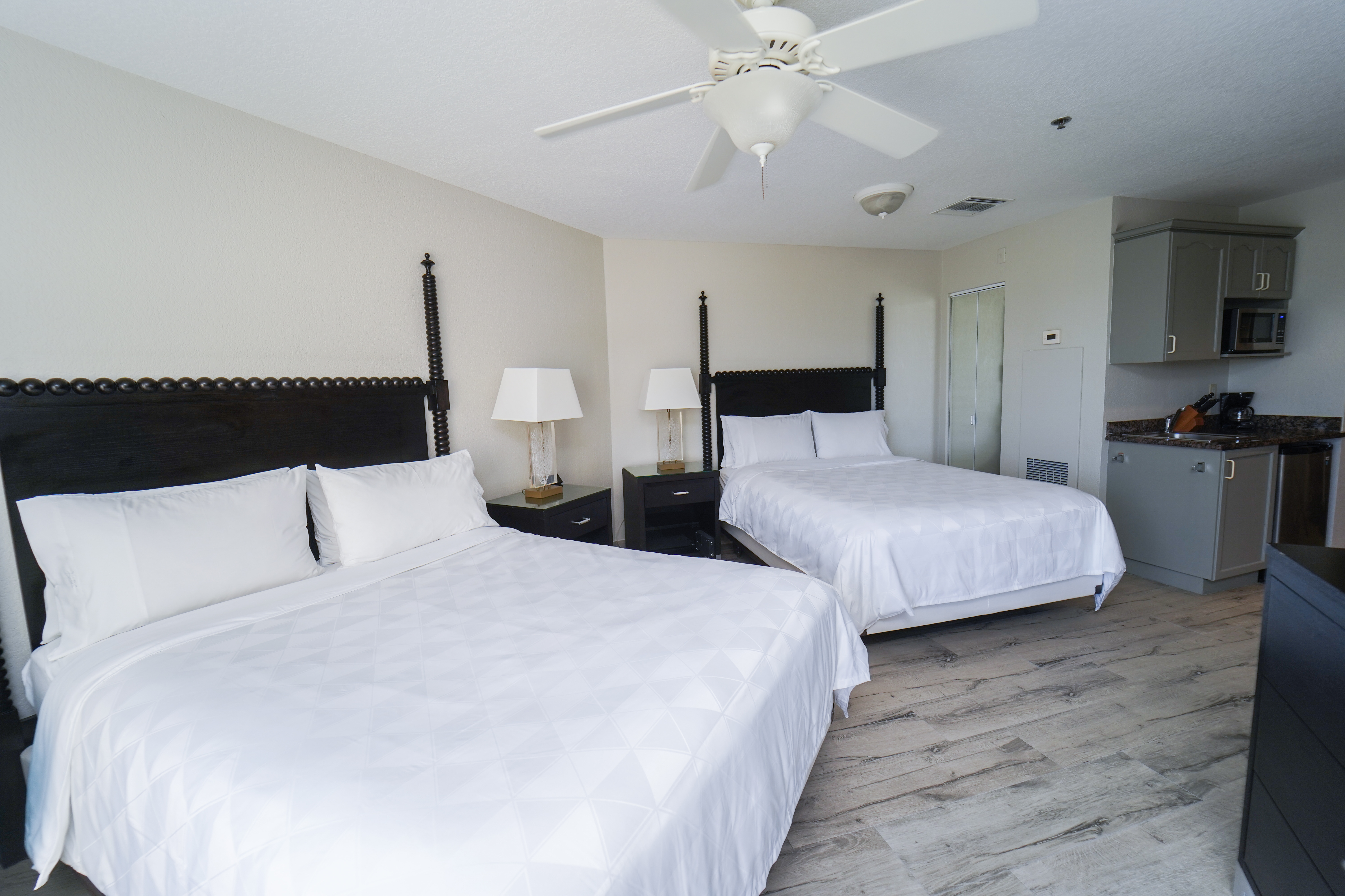 Studio Suite 2 Queens - Island View