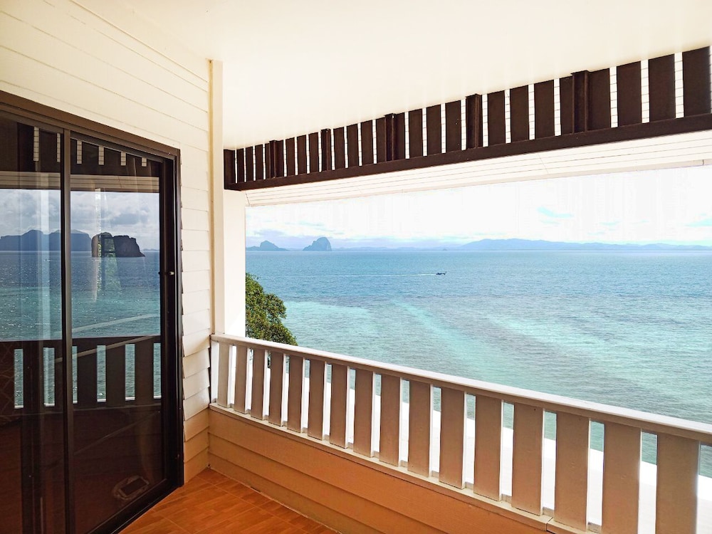 Koh Ngai Cliff Beach Resort 34/61