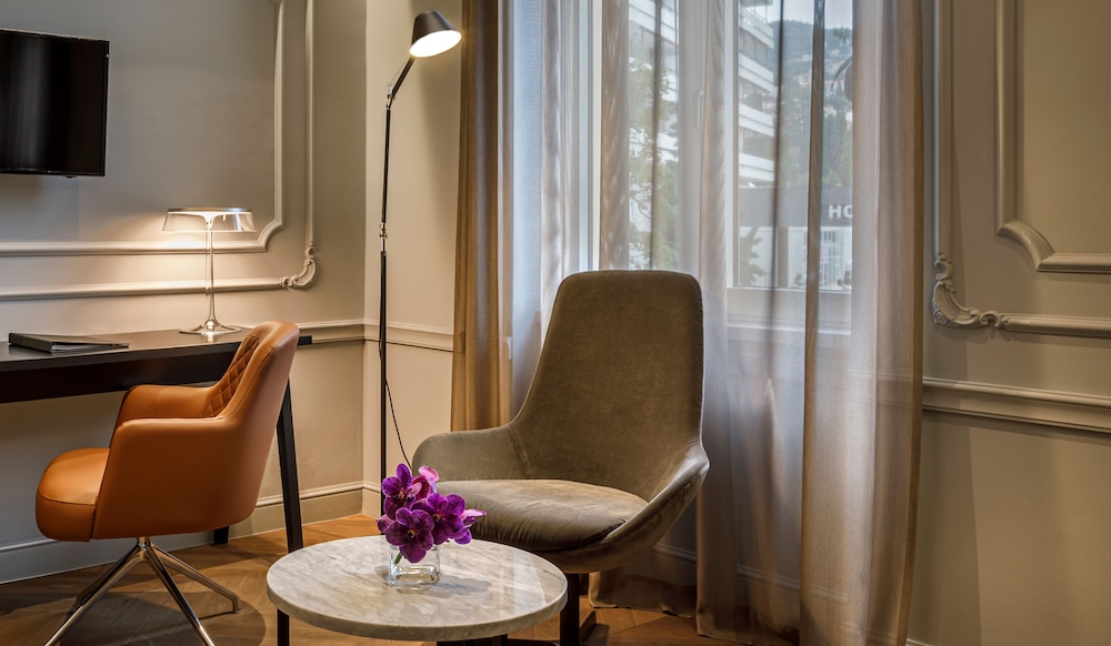 Hotel Ambasador 28/70