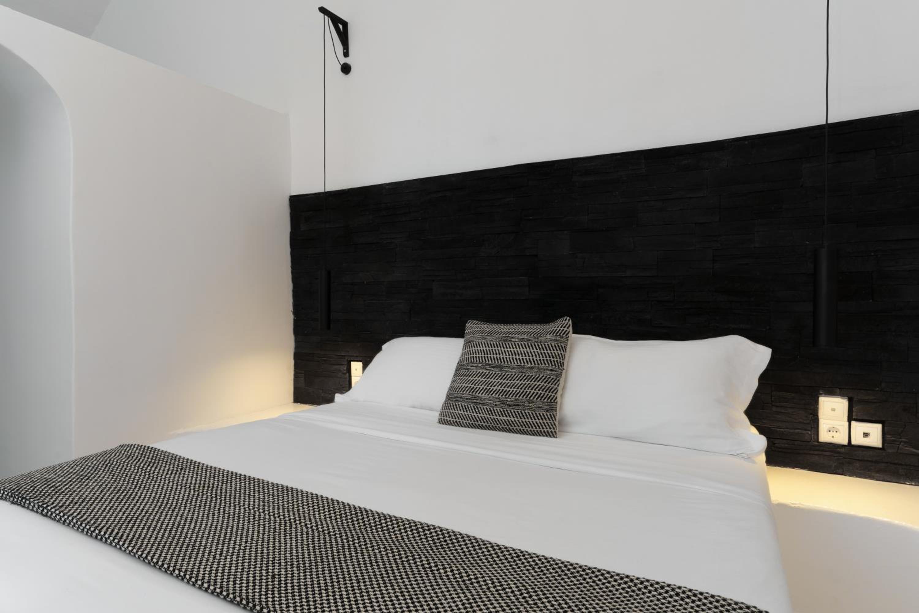 Suite, Double Bed, Caldera View, Outdoor Jetted Tub