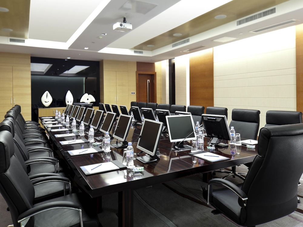 Novotel Nanjing East Suning 67/77