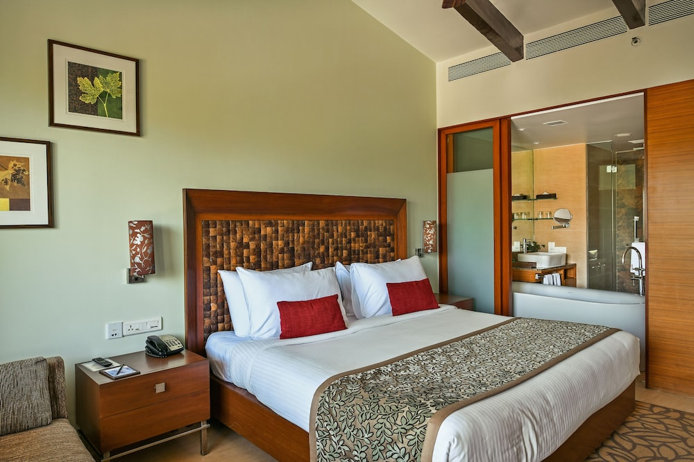 Fariyas Resort Lonavla 24/77