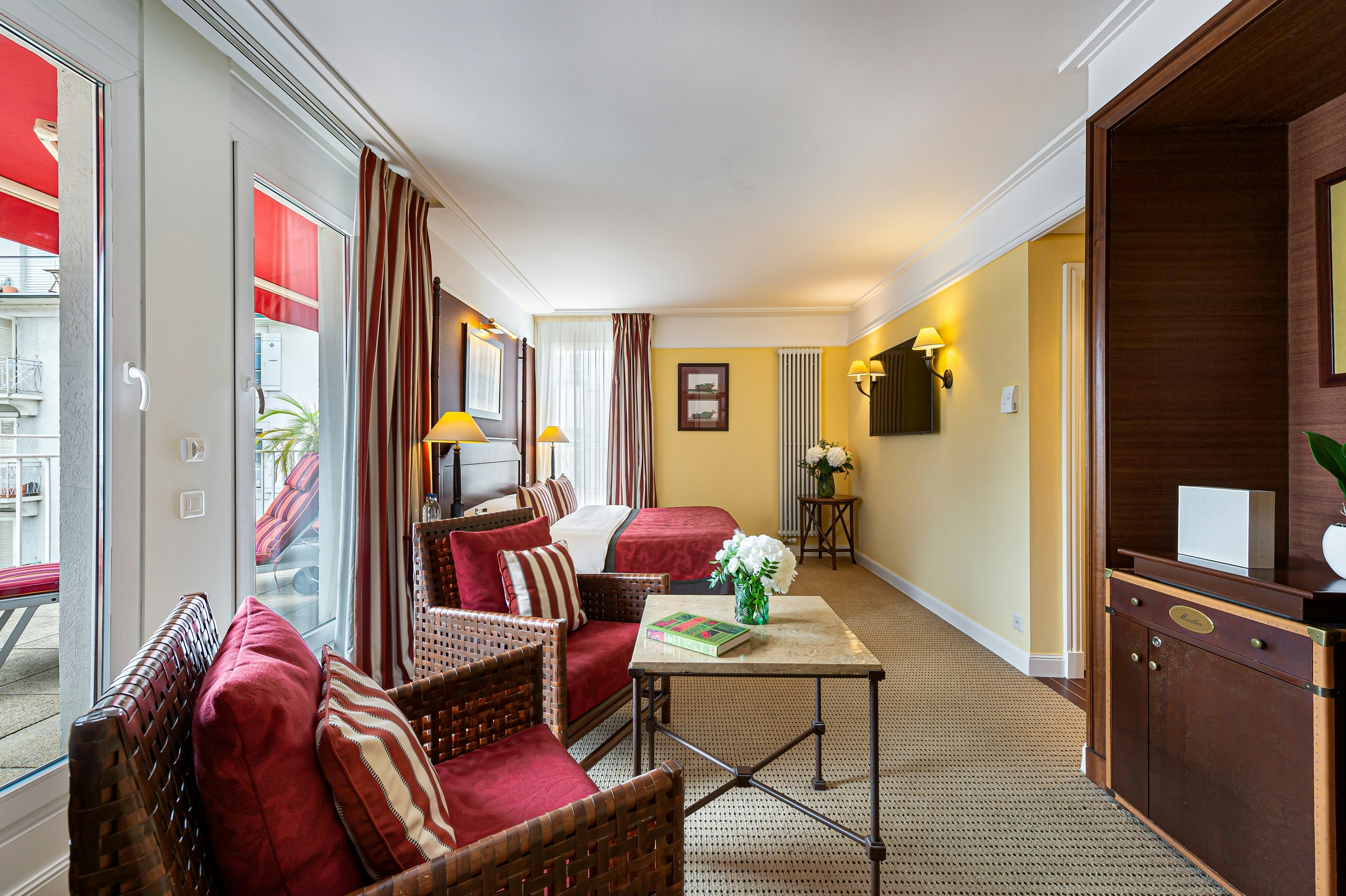 Kipling Hotel 37/56