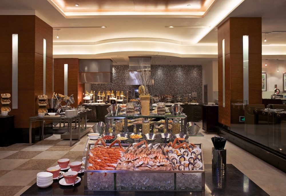 Merryland Traders Hotel 15/20