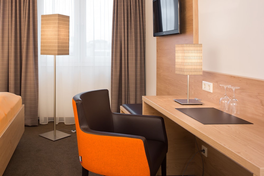 Stadthotel am Romerturm 50/54