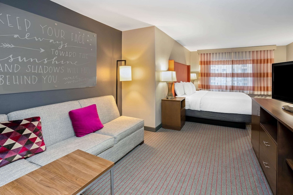 La Quinta Inn And Suites By Wyndham Seattle Federal Way 20/49