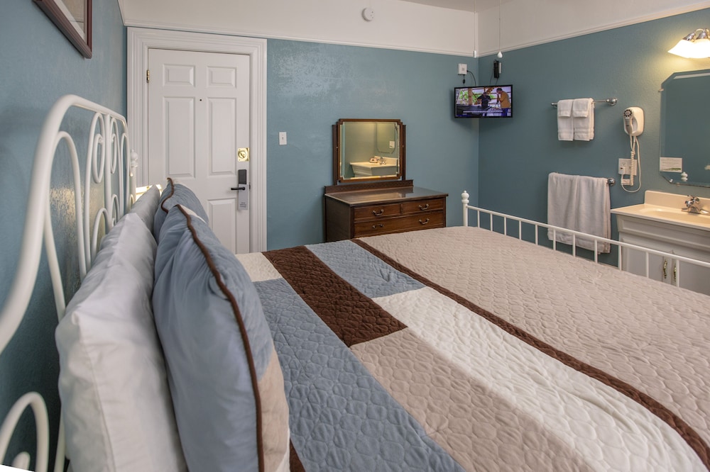 Hayes Valley Inn 34/71