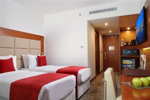 Room, Double or Twin Bed, River View