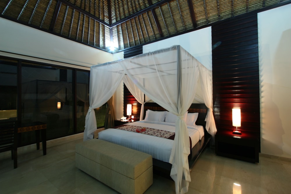 Santi Mandala Villa And Spa 87/140