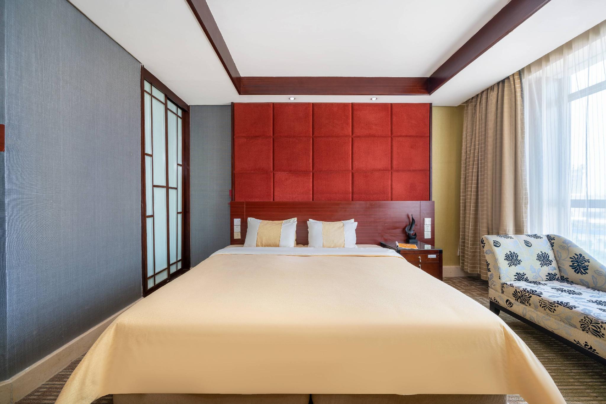 Special, Queen Bed