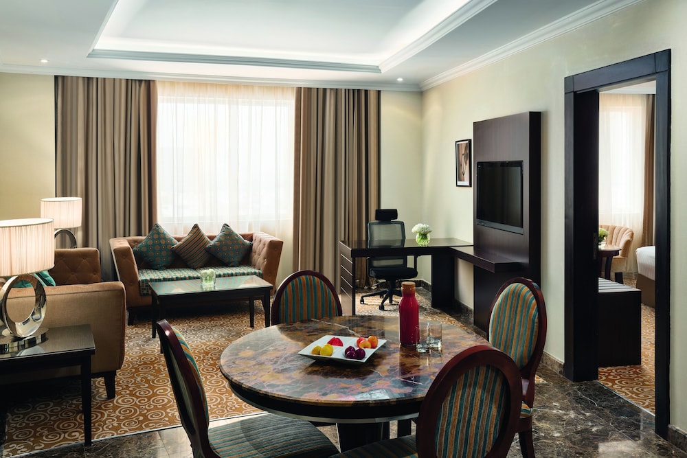 موفنبيك القصيم(Movenpick Qassim) 44/66