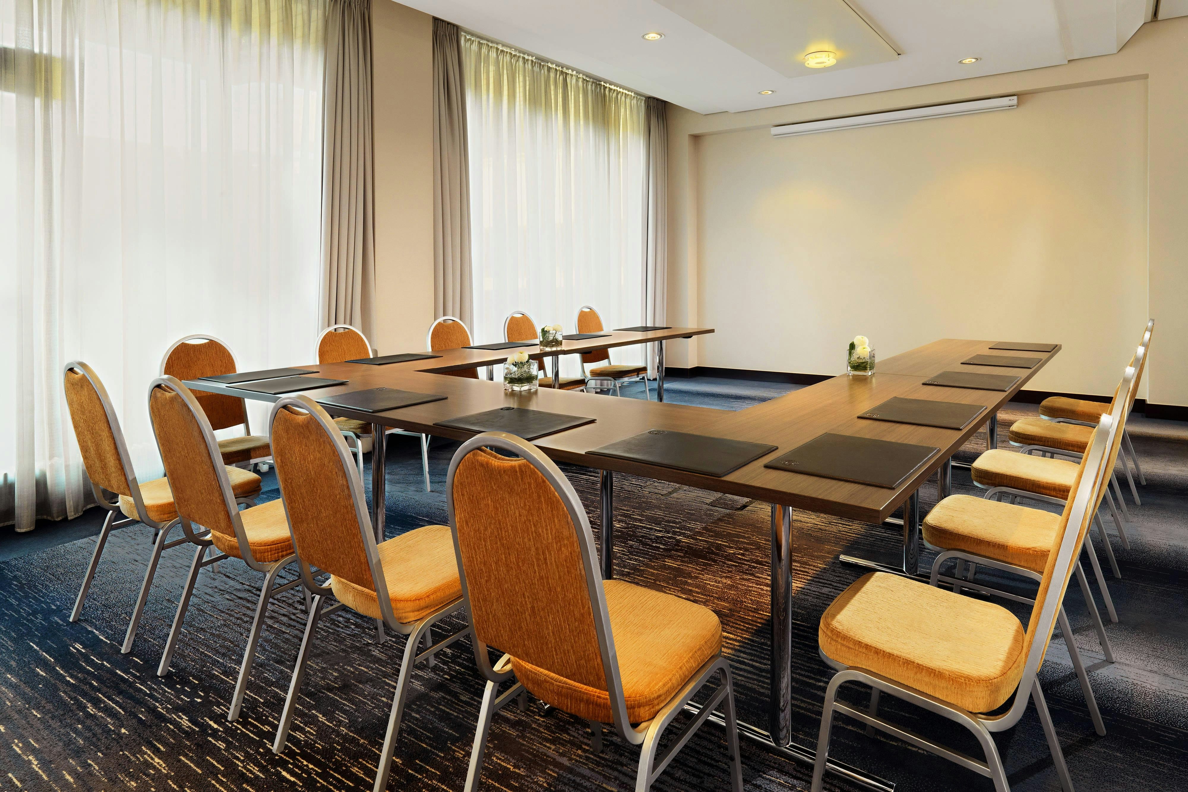 Sheraton Frankfurt Airport Hotel And Conference Center 66/75