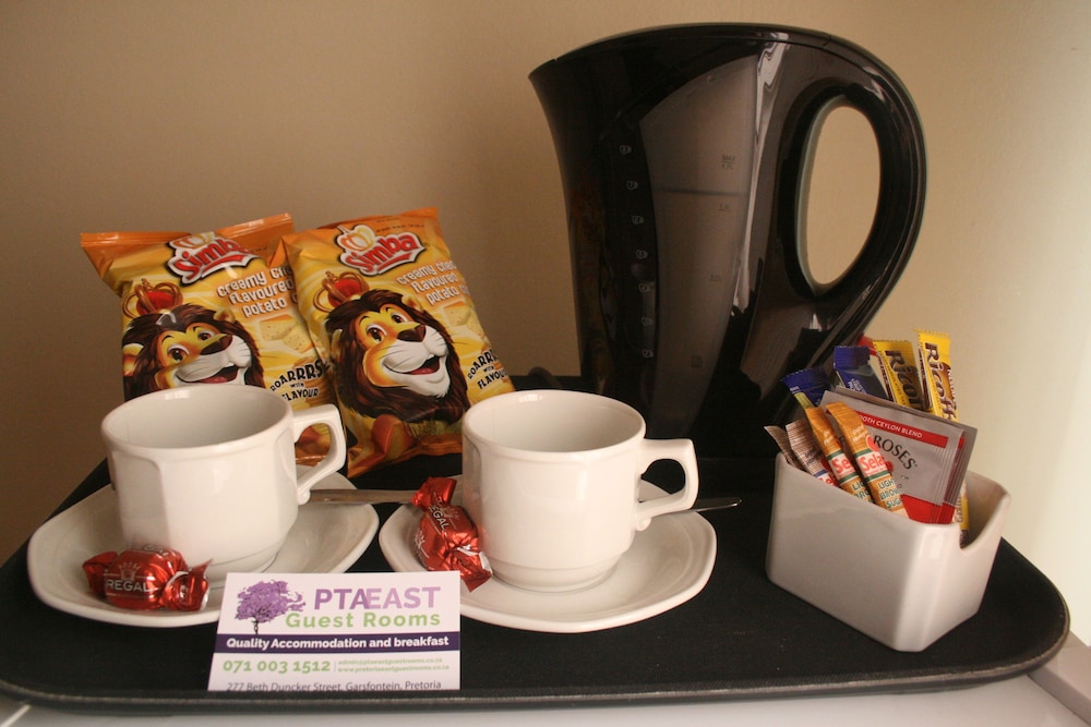 Pta East Guest Rooms photo3