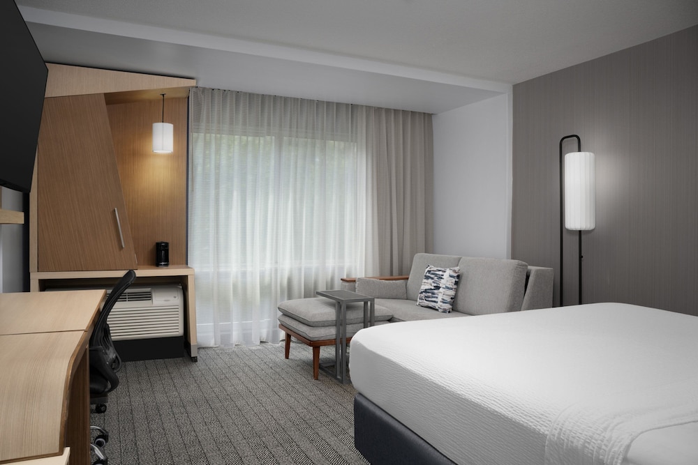 Courtyard Philadelphia Bensalem 16/56