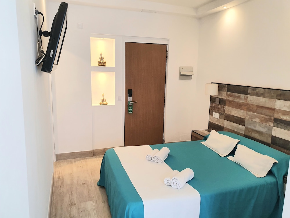 غرفة كومفورت بسريرين منفصلين بشرفة، Hotel Zen Airport 9/10