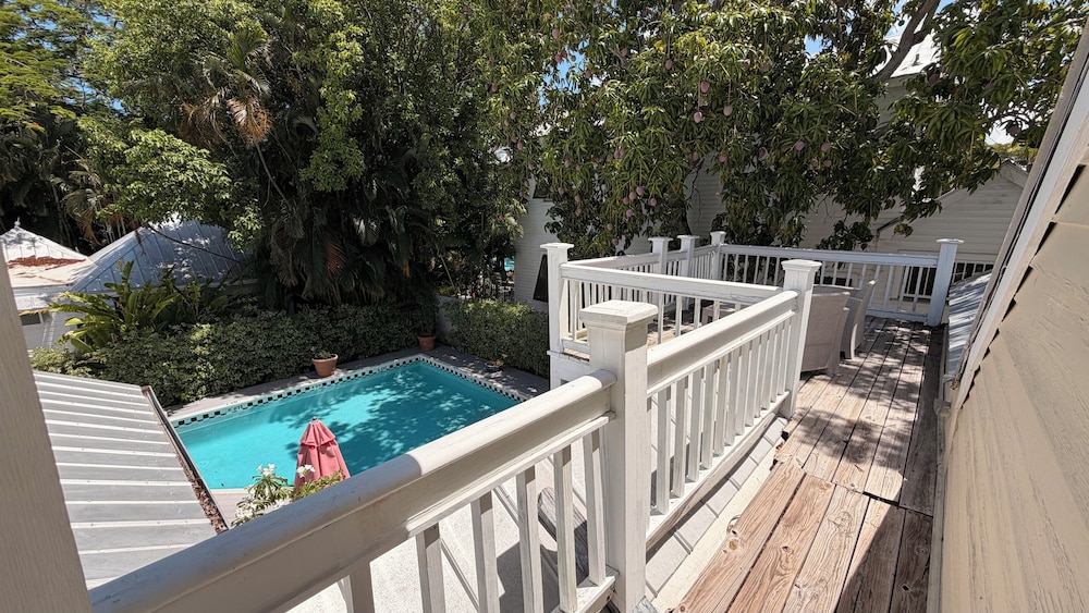 Heron House Court - Adult Only 60/65