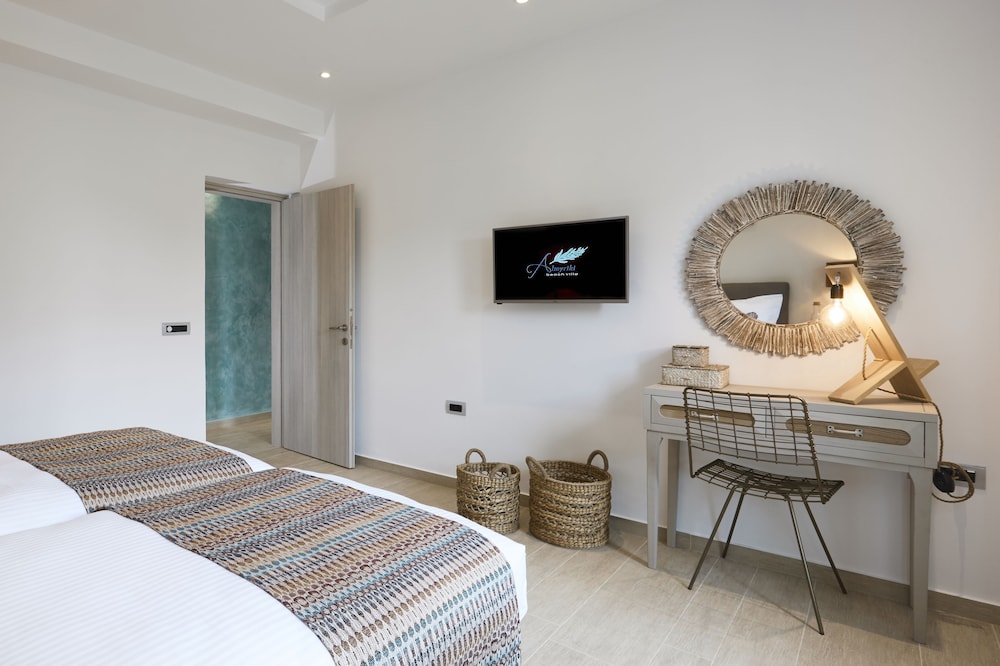 Almyriki Beach Villa 15/43