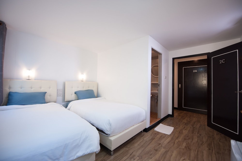 Hoppers Place Donmuang Hostel 15/46