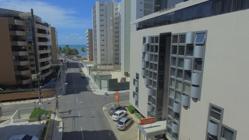 Ritz Praia Hotel 4/50
