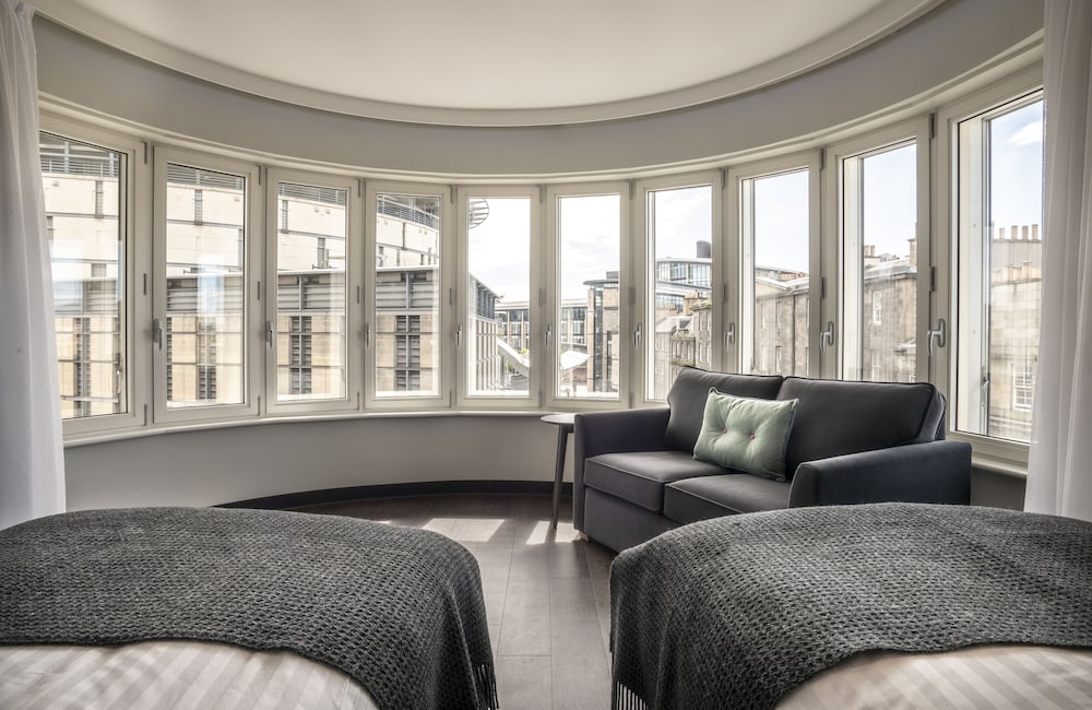 Point A Hotel Edinburgh Haymarket 30/50