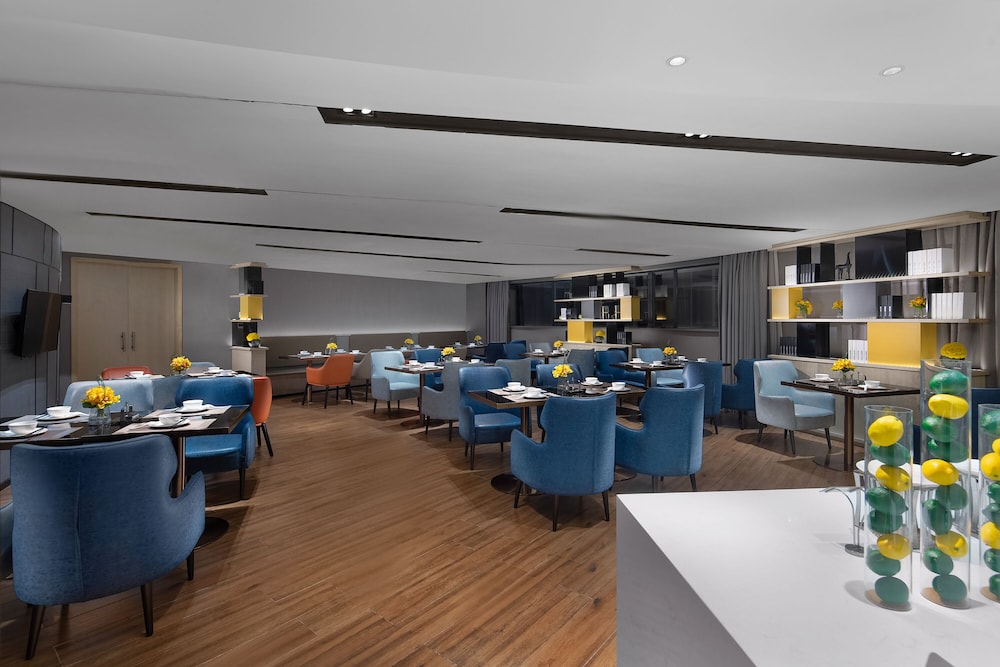 Echarm Hotel (Guangzhou Beijing Road Pedestrian Street Tianzi Wharf) 50/64