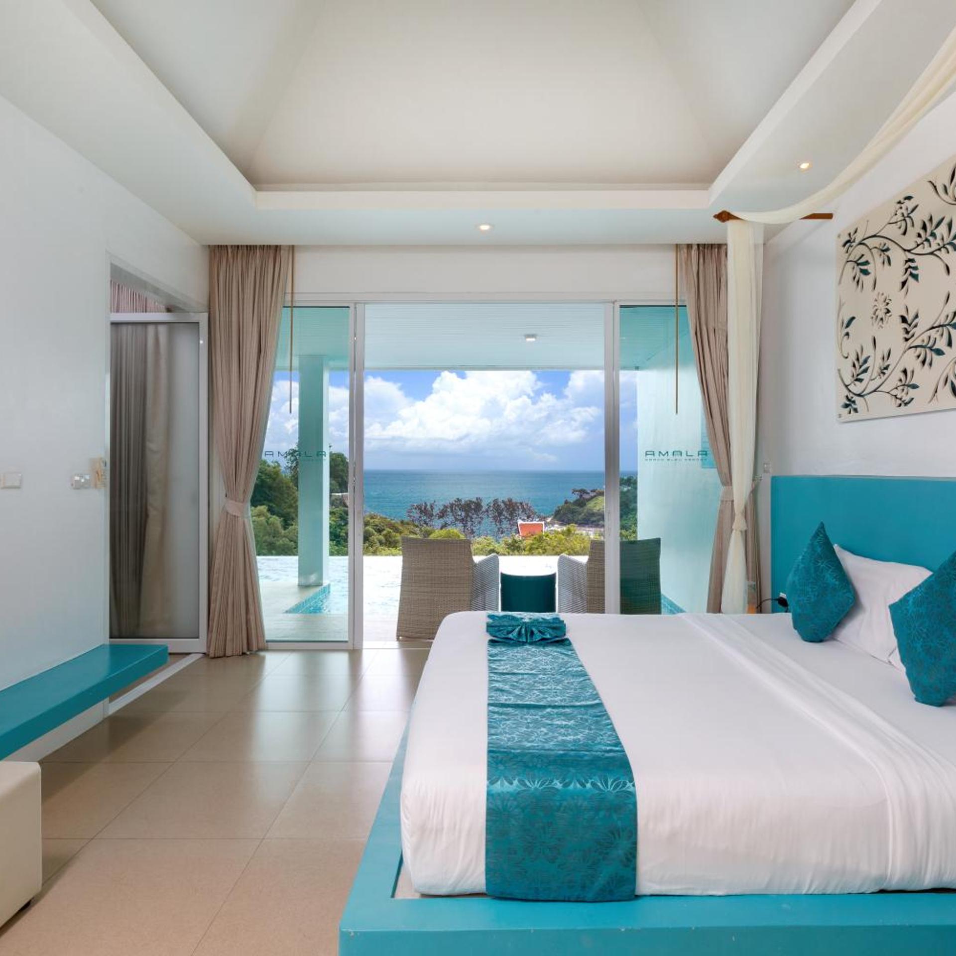 Grand, Pool, Suite, Sea View, Top Floor