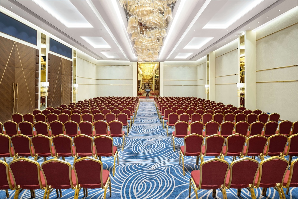 فندق راديسون بلو جدة السلام(Radisson Blu Hotel Jeddah Al Salam) 62/68