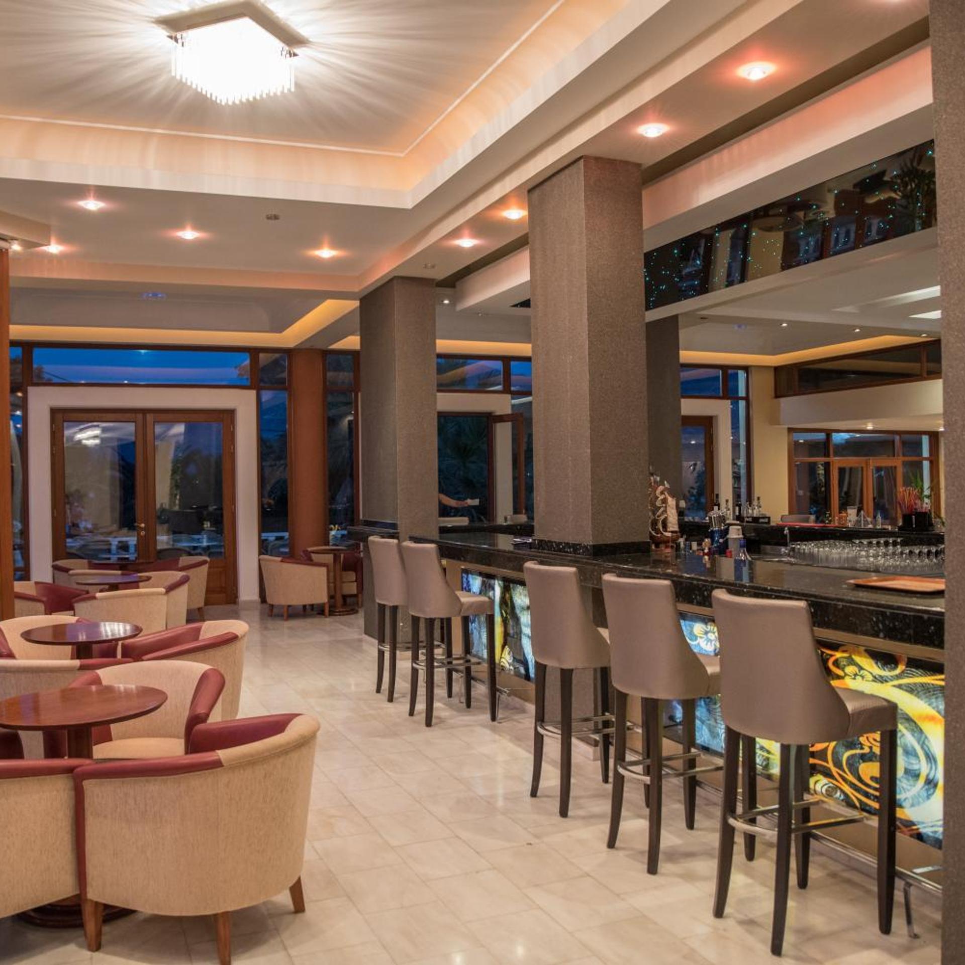 Alma Hotel 44/57
