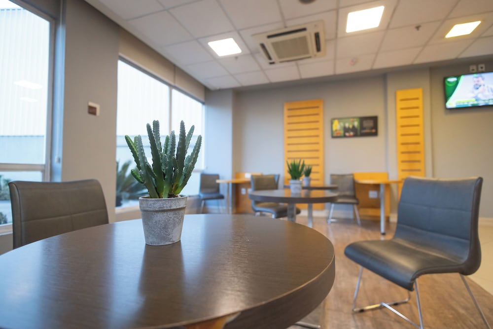 Ibis Contagem Ceasa 27/50