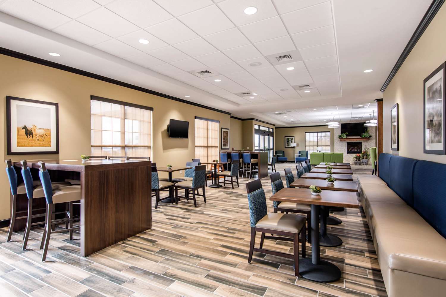 Comfort Suites Liberal North KS 8/13