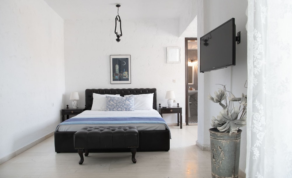 Porto Maltese Boutique Estate 6/42
