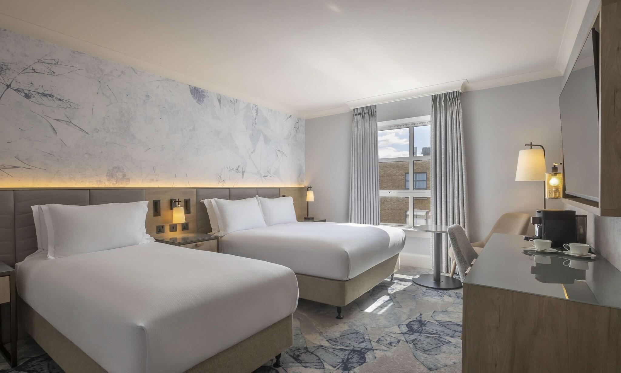Deluxe, Triple, Single Bed