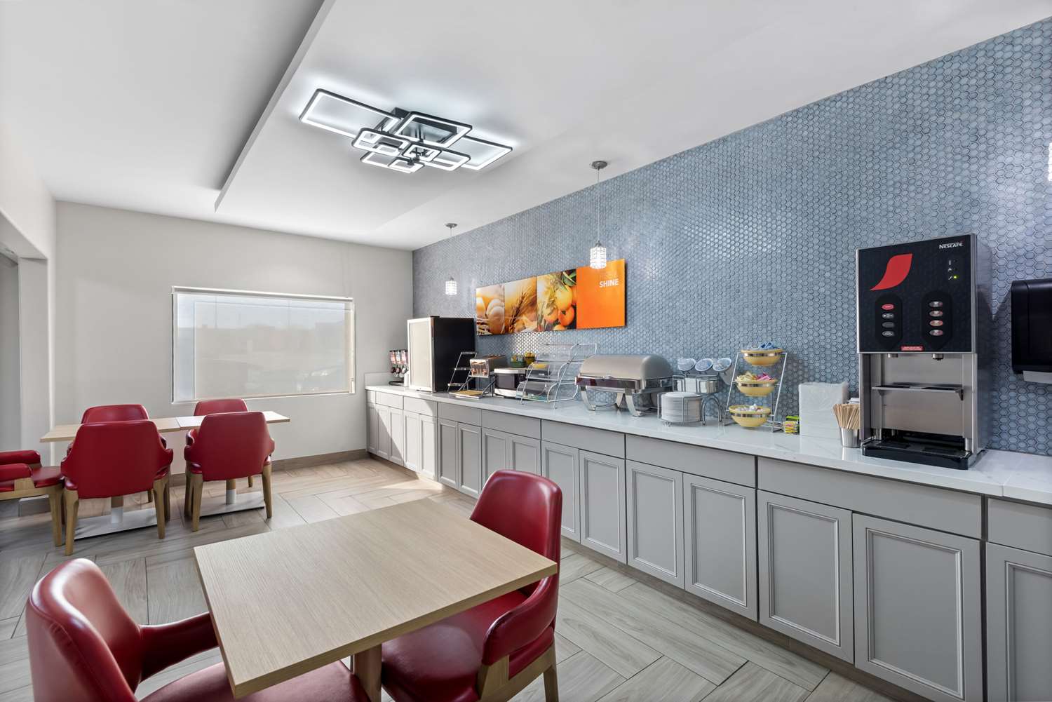 restaurant cafeteria